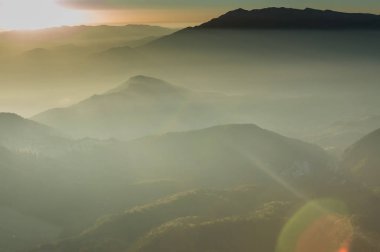 Dağ sunrise