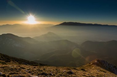 Sisli şafak harika manzara