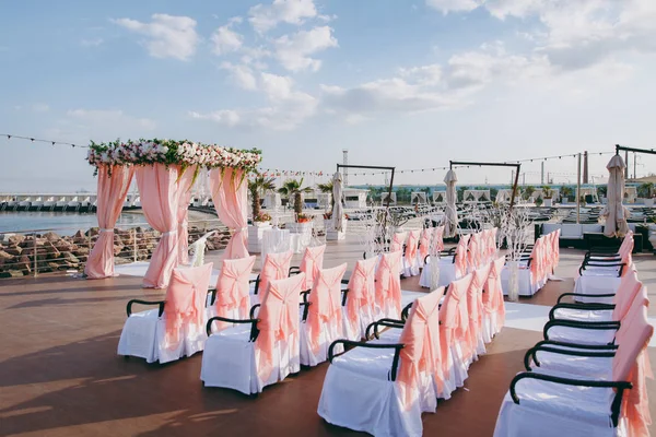 Cerimônias de casamento arco — Fotografia de Stock