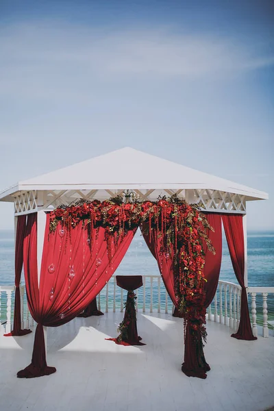 Cerimônias de casamento arco — Fotografia de Stock