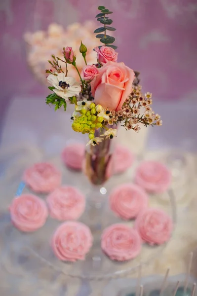 Candy bar cupcake — Stock Photo, Image