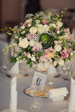 Tablolar düğünde numaralandırma