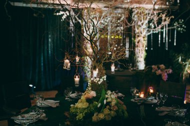 Tablolar düğün dekorasyon