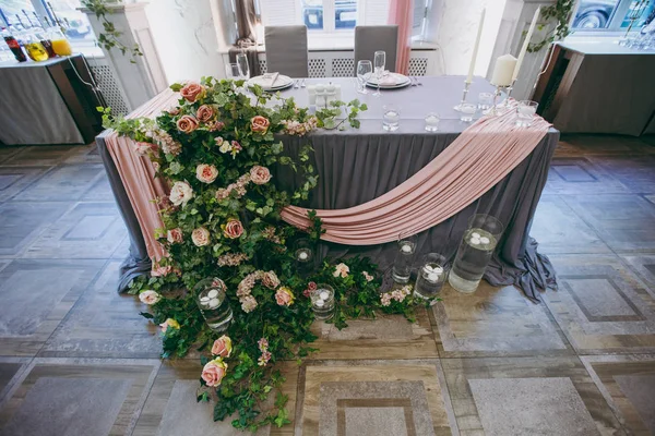 Decoração de mesas no casamento — Fotografia de Stock