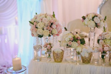 Güzel dekorasyon düğün çiçek