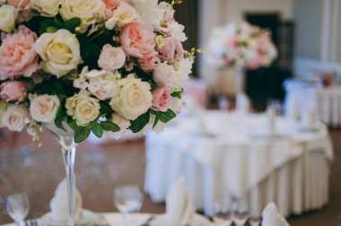 Güzel dekorasyon düğün çiçek