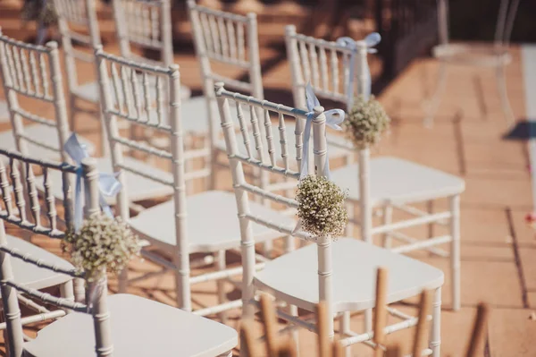 Decoração de cadeiras no casamento — Fotografia de Stock