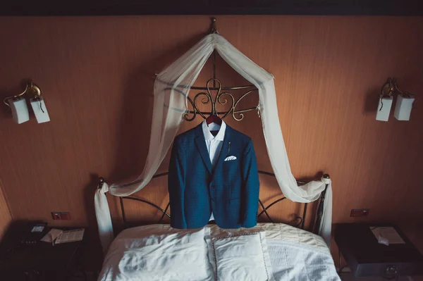 Brudgummens kostym — Stockfoto