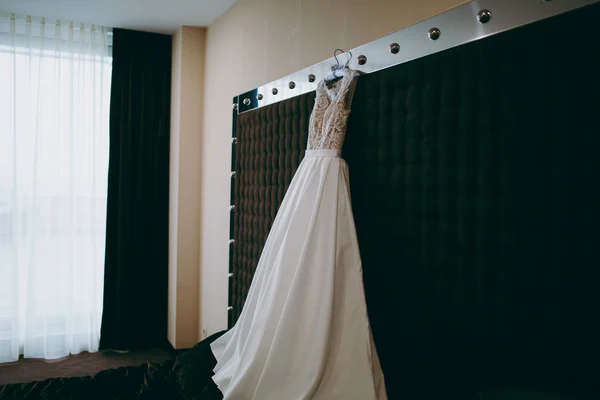 Vestidos de noiva bonita casamento separadamente — Fotografia de Stock