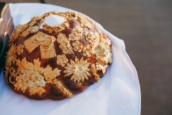 The wedding loaf — Stock Photo, Image