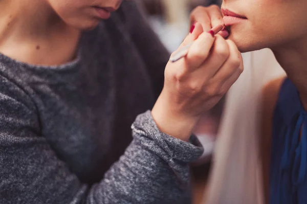 Maquillaje de novia. Hermoso maquillaje de boda para la novia. Grande con detalles — Foto de Stock