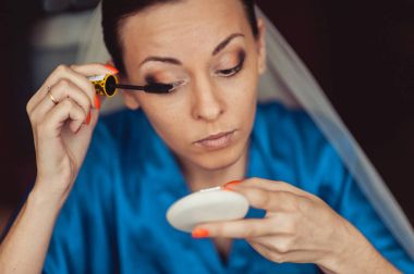 Sabahları makyaj güzel gelin