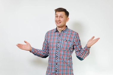 Beyaz eğlence genç gülümseyen yakışıklı neşeli pozitif memnun