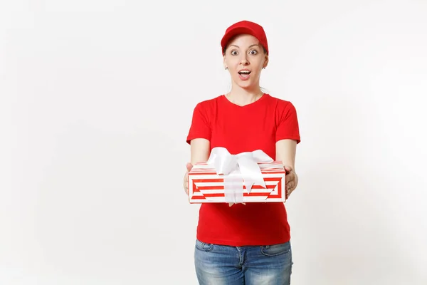 Dostawy Kobieta Mundurze Czerwony Białym Tle Kobieta Wpr Shirt Dżinsy — Zdjęcie stockowe
