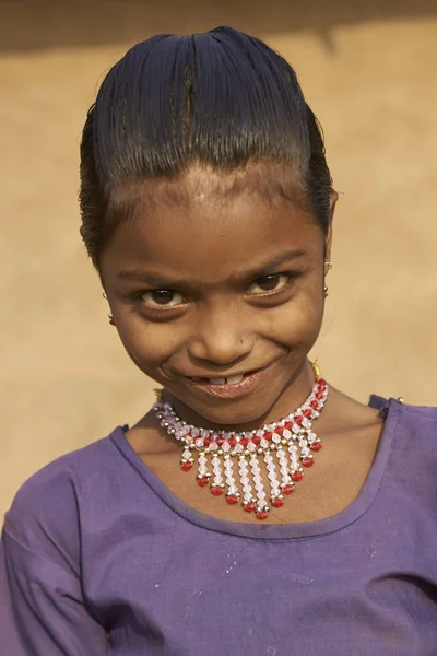 Porträtt av en indisk flicka — Stockfoto