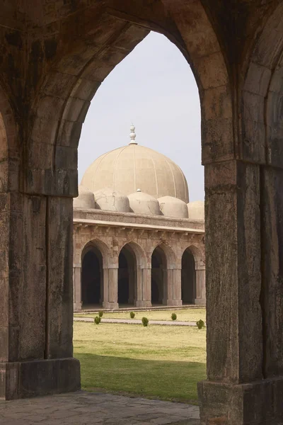 拉菲 · 玛哈尔陵清真寺 — 图库照片
