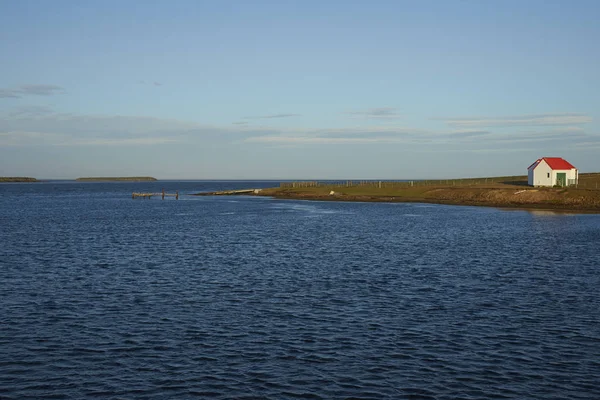 Bosättningen på dystrare Island — Stockfoto