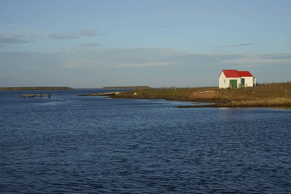 Bosättningen på dystrare Island — Stockfoto