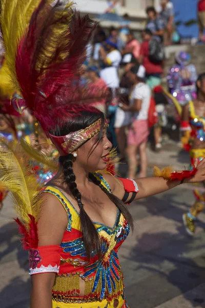 Tobas tänzerin beim arica karneval — Stockfoto