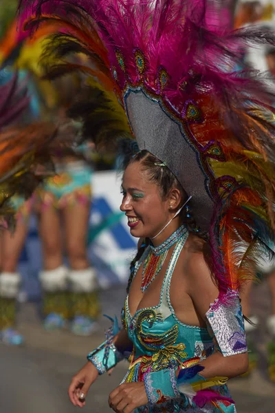 Tobas tänzerin beim arica karneval — Stockfoto