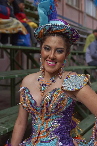 Retrato de una bailarina de Morenada —  Fotos de Stock