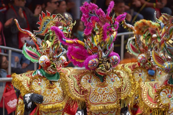 Álarcos táncosok a Oruro karnevál — Stock Fotó