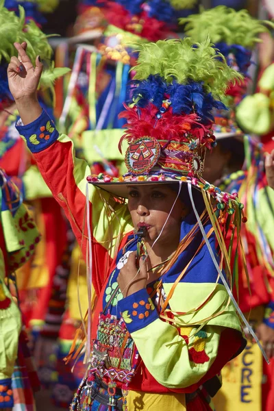 Танцовщица Тинкус на карнавале Оруро — стоковое фото