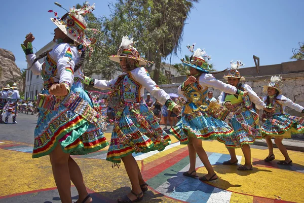 Tinkus tancerzy na karnawał Arica — Zdjęcie stockowe