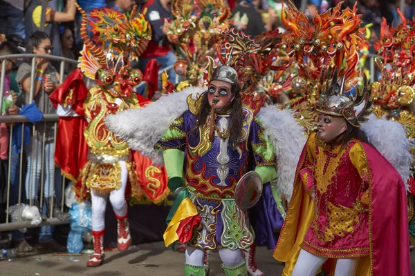 Grupo de dança Diablada no Carnaval de Oruro — Fotografia de Stock