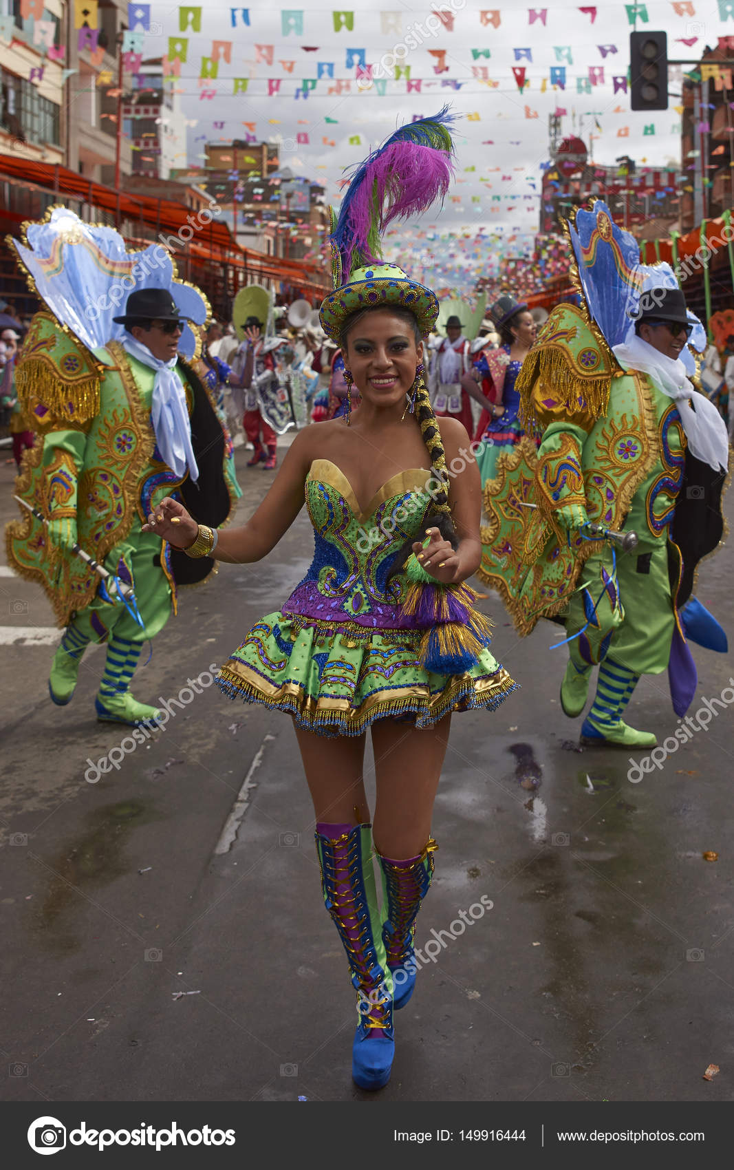 Groupe de danse Morenada lors du carnaval d’Oruro — Photo éditoriale ...