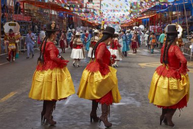 Morenada dans grubu: Oruro karnavalında
