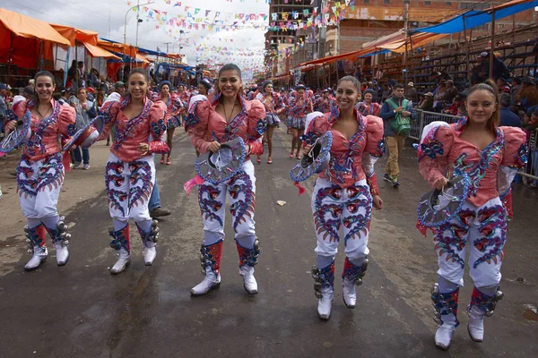 Caporales-Tänzer beim Oruro-Karneval — Stockfoto