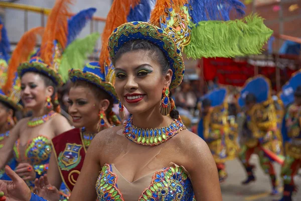 Dançarina morenada no Carnaval de Oruro — Fotografia de Stock