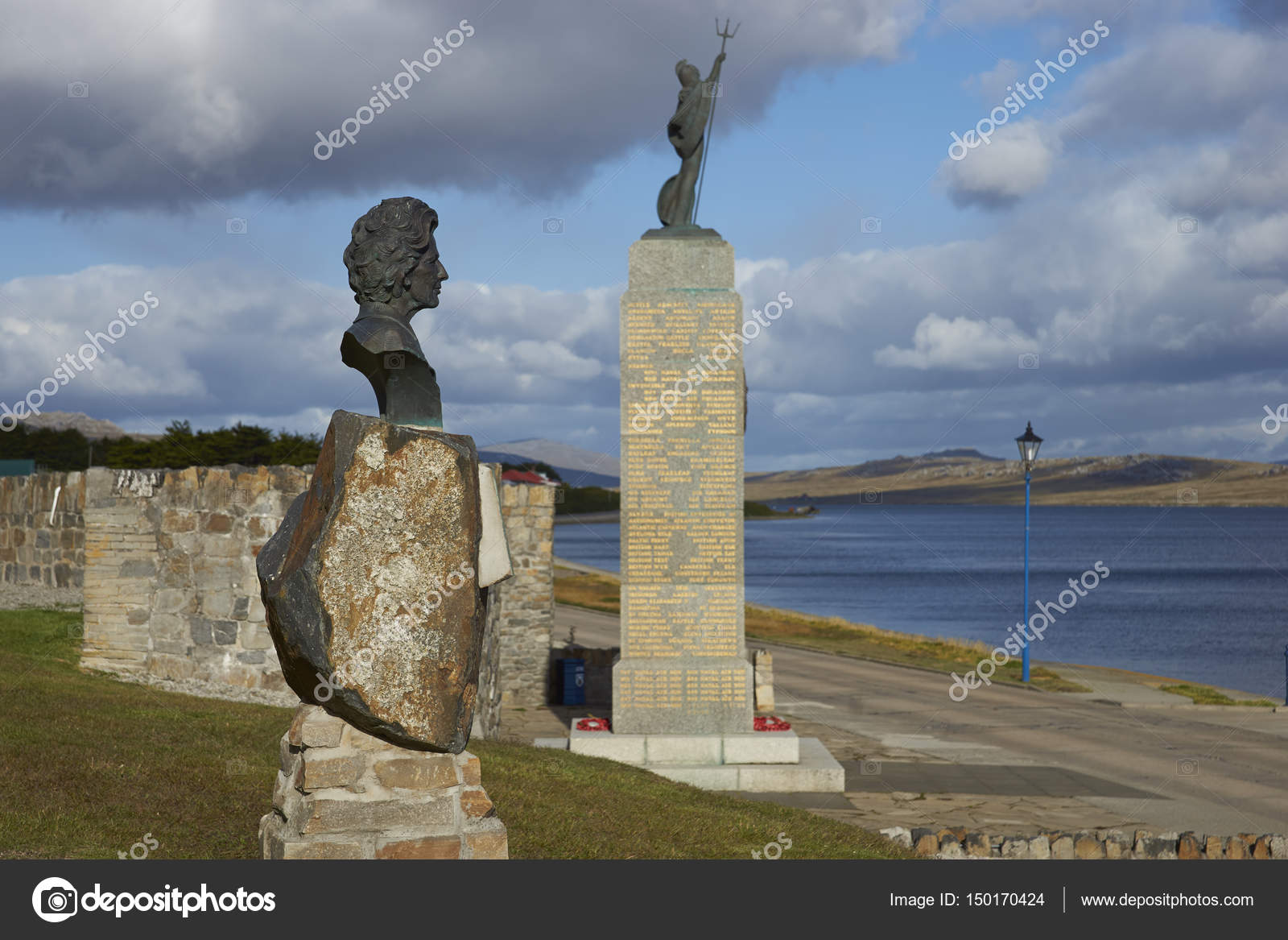 Statue Of Margaret Thatcher In The Falkland Islands Stock Editorial Photo C Richardsjeremy 150170424