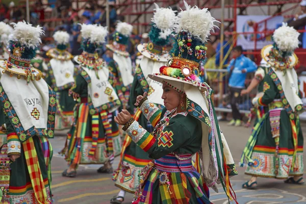 Tinkus-Tänzer beim Oruro-Karneval — Stockfoto