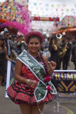 Morenada dans grubu: Oruro karnavalında