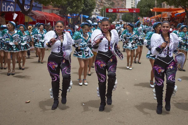 Caporales tancerzy o karnawału Oruro — Zdjęcie stockowe