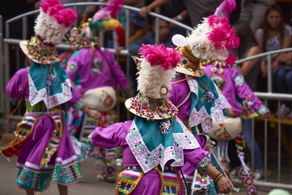 Tinkus dance group at the Oruro Carnival — Stock Photo, Image