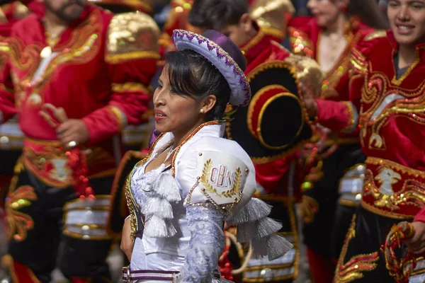 Caporales dansgrupp på Oruro Carnival — Stockfoto