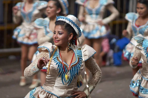 Caporales Tanzgruppe beim Oruro Karneval — Stockfoto