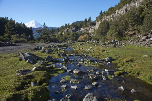 Corriente de montaña en el Distrito de los Lagos — Foto de Stock