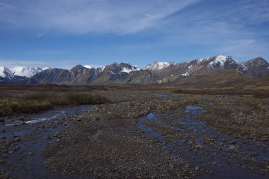 Dağ nehir Laguna de Laja Milli Parkı'nda