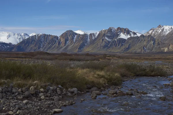 Río de montaña en el Parque Nacional Laguna de Laja — Foto de Stock