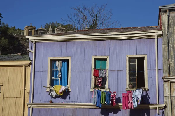 Barevné budovy Valparaiso — Stock fotografie