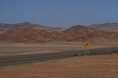 Pan Amerikan otoyol Atacama Çölü'nde