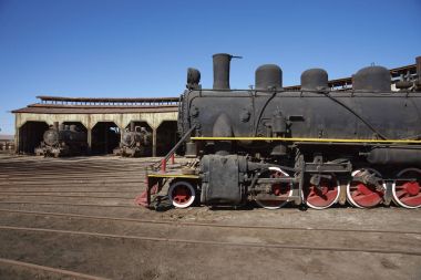 Tarihi motoru Baquedano tren istasyonunda döken