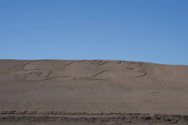 Μεγάλα Πετρογλυφικά Μια Βραχώδη Προεξοχή Στην Έρημο Atacama Στην Περιοχή — Φωτογραφία Αρχείου
