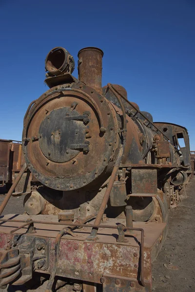 Исторический локомотив на вокзале Бакедано — стоковое фото