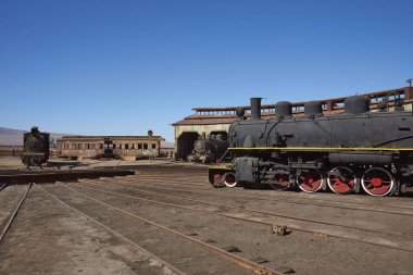 Tarihi motoru Baquedano tren istasyonunda döken