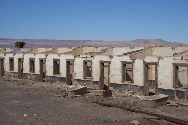 Cidade mineira abandonada no deserto do Atacama — Fotografia de Stock